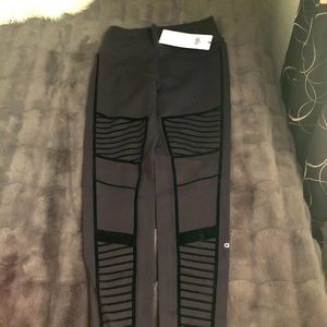 Alo yoga pants